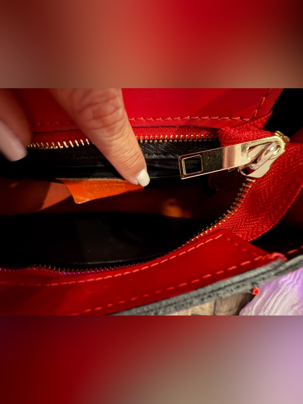 Florence exquisite Italian red leather Crossbody shoulder bag - Picture 4 of 11